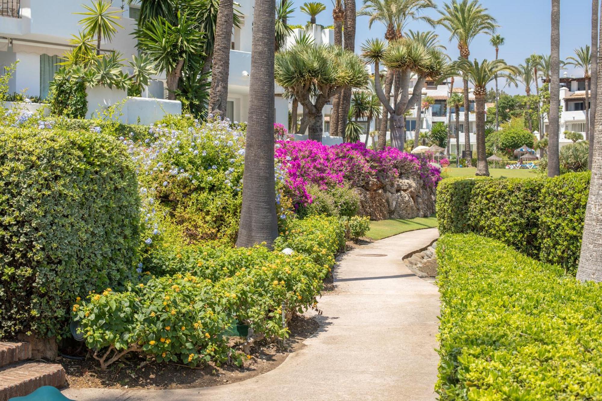 Hanami Alcazaba Beach Front Sea View Estepona Zewnętrze zdjęcie